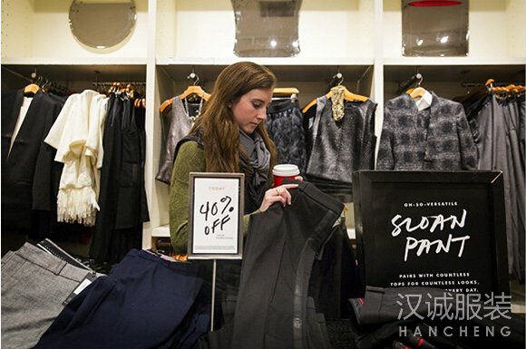 为什么衣服一旦卖不好 品牌就开始怪天怪地？