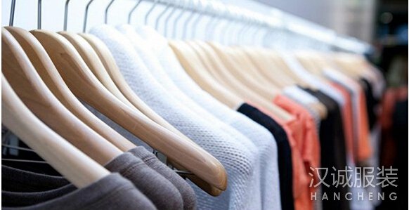 为什么衣服一旦卖不好 品牌就开始怪天怪地？