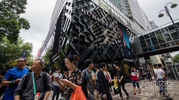 ���ھ��ҵ����ڵ�Burberry����Ʊ���Ȼ���ÿ�