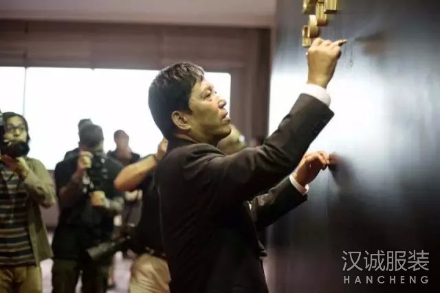 �Ÿ�����³�����ɣ�������ʱ������һ���Ÿ��