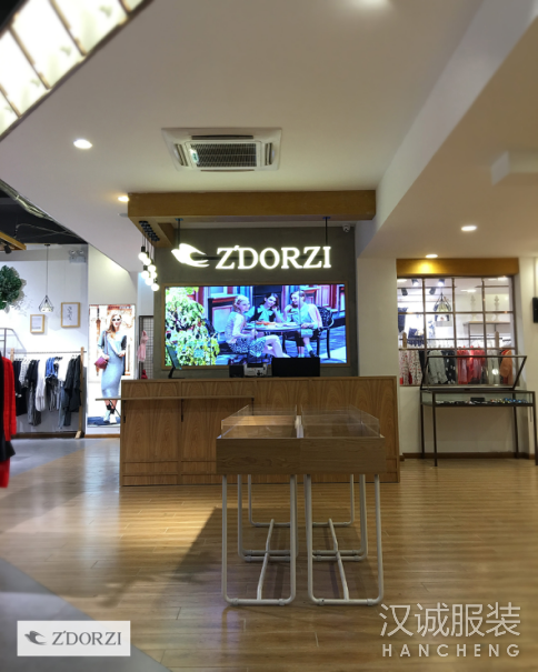 �����������ۡ� ׿���˱�����һ���ذ�ը��