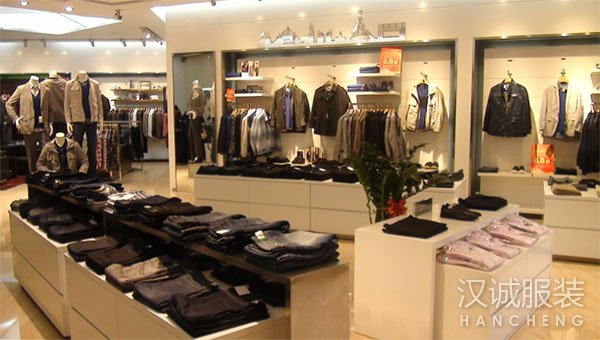 ��ɭ��������μз��������¶��Ҷ�������ҵ